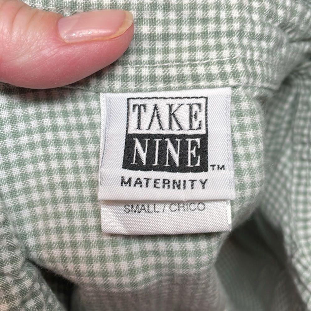 Sleeveless Button Up Maternity Shirt - Picture 4 of 7